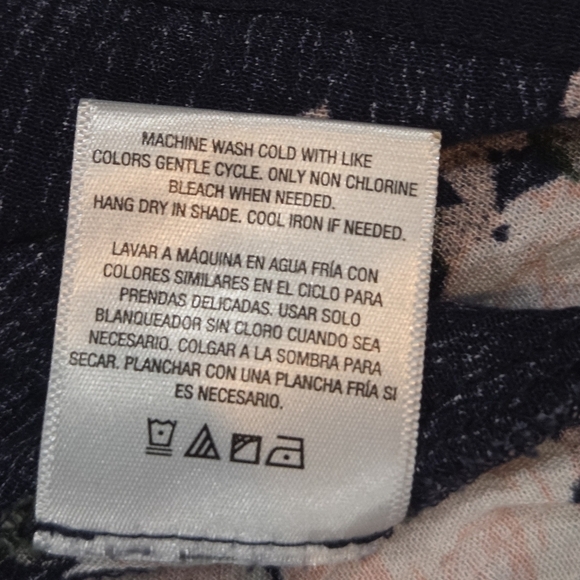 Bongo Junior Floral Cold Shoulder Top - Navy Size M - Picture 8 of 8